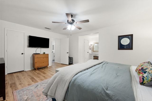 1809 Hillvalley Drive, Arlington, TX 76013