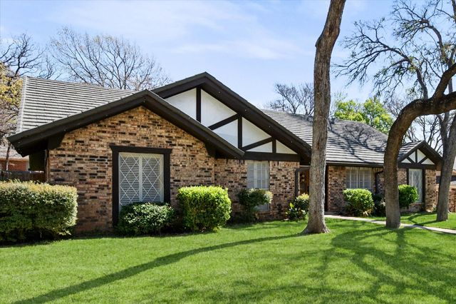 1809 Hillvalley Drive, Arlington, TX 76013