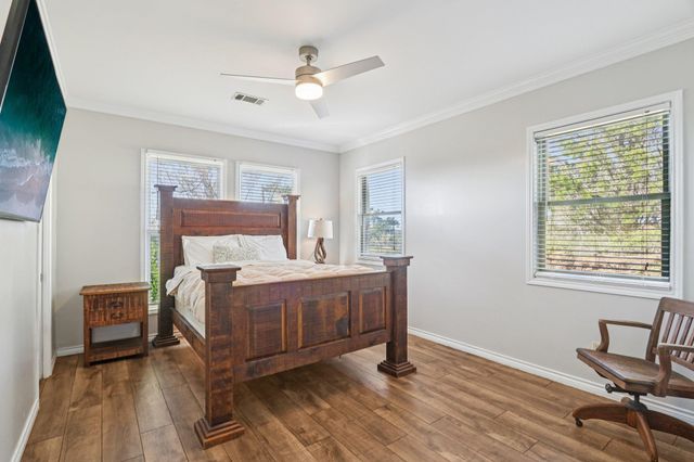 5101 Country Club DR, Lago Vista, TX 78645