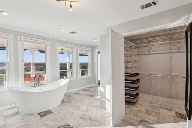 5101 Country Club DR, Lago Vista, TX 78645