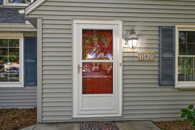 1140 Garvens AVENUE, Brookfield, WI 53005