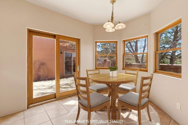 2732 Pradera Court, Santa Fe, NM 87505