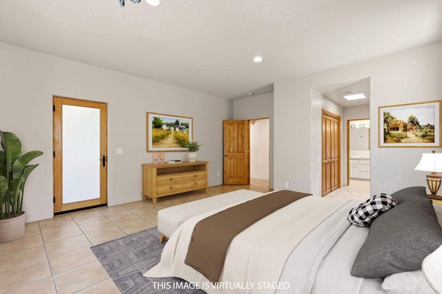 2732 Pradera Court, Santa Fe, NM 87505