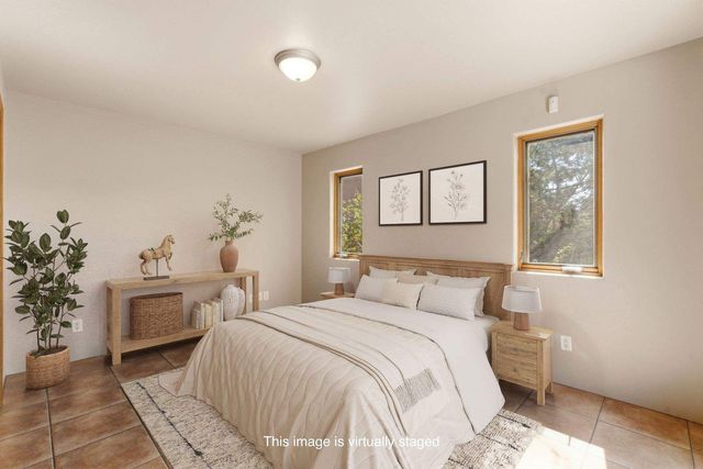 2732 Pradera Court, Santa Fe, NM 87505