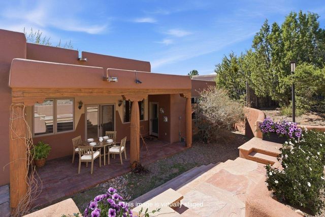 2732 Pradera Court, Santa Fe, NM 87505