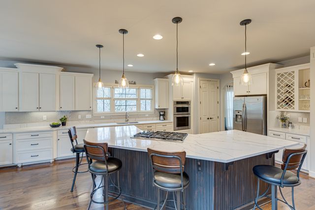 219 King Arthur Cir, Franklin, TN 37067