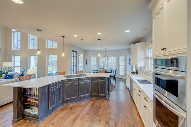 219 King Arthur Cir, Franklin, TN 37067