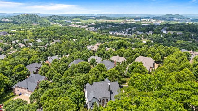 219 King Arthur Cir, Franklin, TN 37067