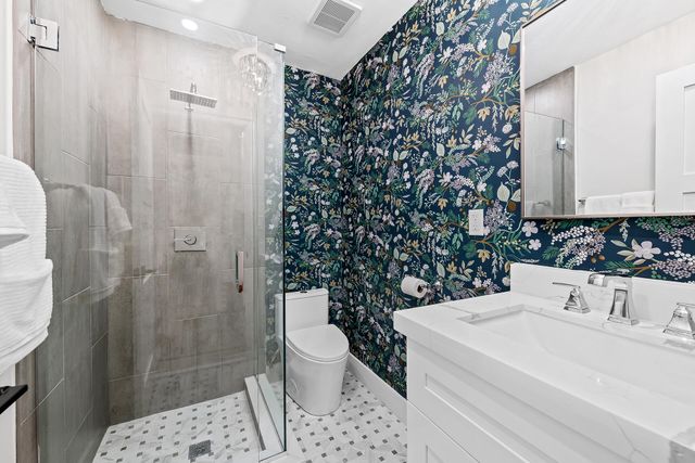698 W Camino, Boca Raton, FL 33486