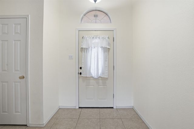 1025 Matthew Street, Burleson, TX 76028