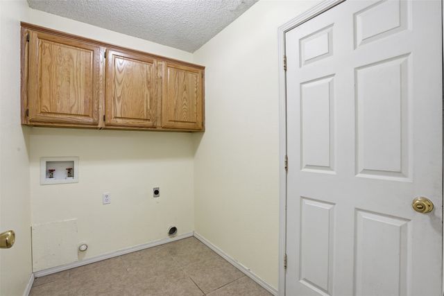 1025 Matthew Street, Burleson, TX 76028