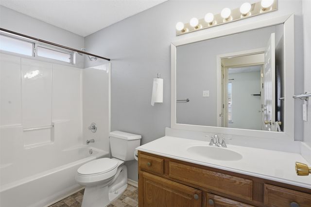 1025 Matthew Street, Burleson, TX 76028