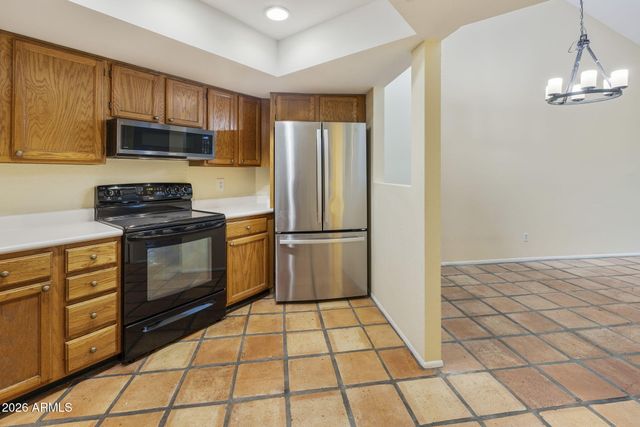 9801 N 5TH Street, Phoenix, AZ 85020