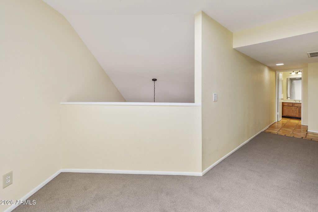Image 13 of property listing at 9801 N 5TH Street, Phoenix, AZ 85020