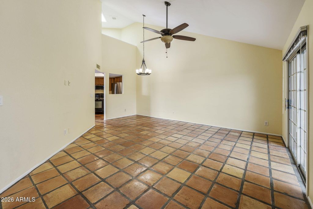 Image 17 of property listing at 9801 N 5TH Street, Phoenix, AZ 85020