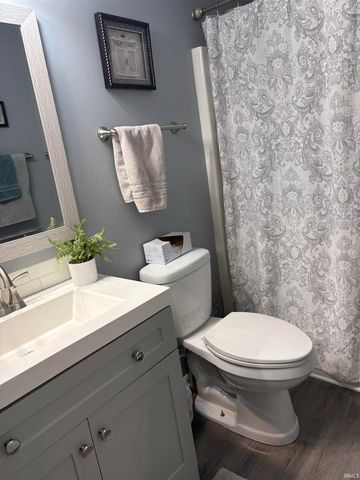 5512 Zappia Drive, Mishawaka, IN 46545