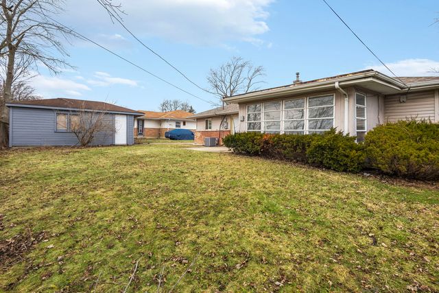 127 Blackhawk Drive, Park Forest, IL 60466