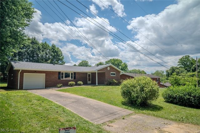 104 Randolph Road, Marietta, OH 45750