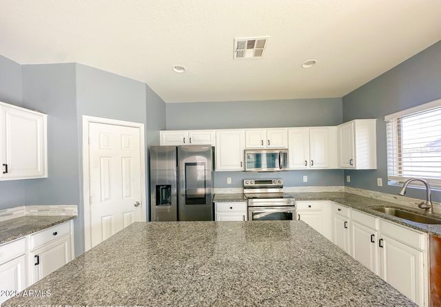 9427 W ELWOOD Street, Tolleson, AZ 85353