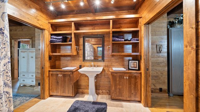 240 County Road 1187, Sulphur Springs, TX 75482