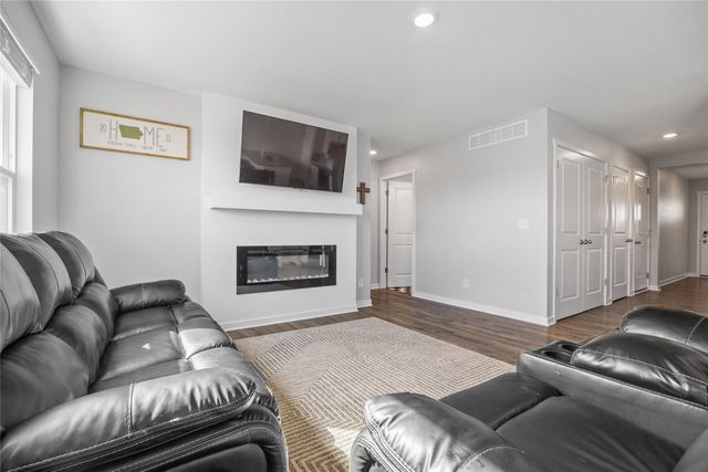 4209 NW Linwood Drive, Ankeny, IA 50023