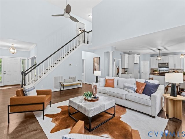 8025 Hillcreek Dr, Midlothian, VA 23112