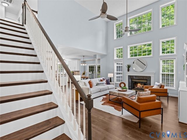 8025 Hillcreek Dr, Midlothian, VA 23112