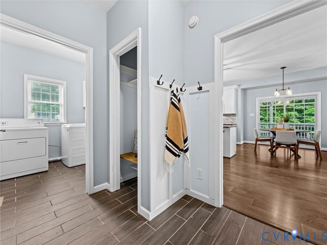 8025 Hillcreek Dr, Midlothian, VA 23112