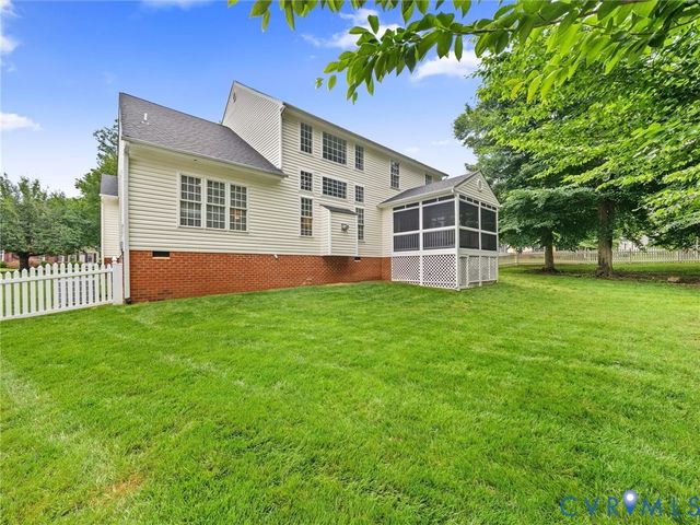 8025 Hillcreek Dr, Midlothian, VA 23112