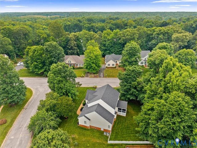 8025 Hillcreek Dr, Midlothian, VA 23112