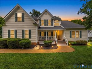 8025 Hillcreek Dr, Midlothian, VA 23112