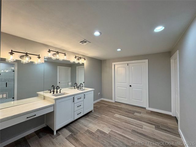 1009 McLish, Ardmore, OK 73401