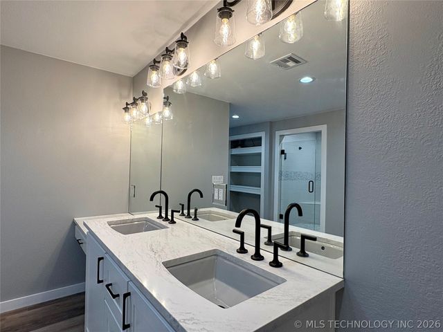 1009 McLish, Ardmore, OK 73401