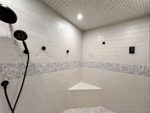 1009 McLish, Ardmore, OK 73401