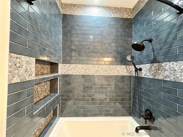 1009 McLish, Ardmore, OK 73401