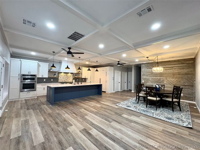 1009 McLish, Ardmore, OK 73401