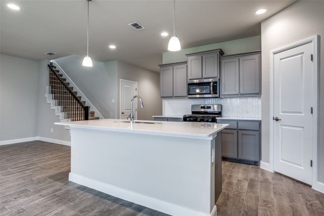 1224 Southwark Drive, Fort Worth, TX 76247