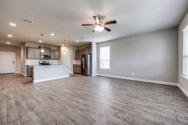 1224 Southwark Drive, Fort Worth, TX 76247