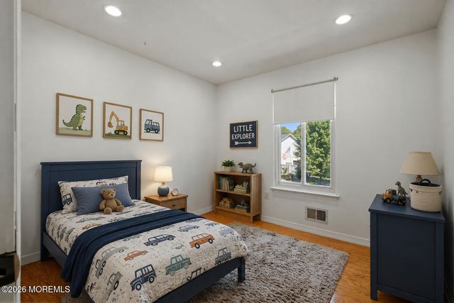 34 Bronia Street, Howell, NJ 07731