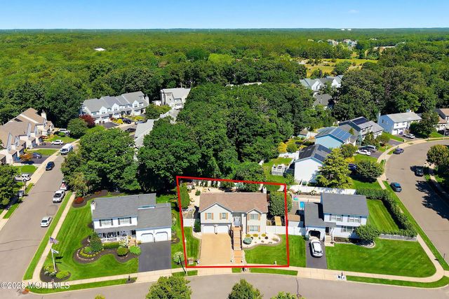 34 Bronia Street, Howell, NJ 07731