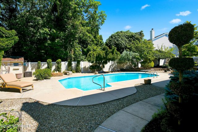 34 Bronia Street, Howell, NJ 07731