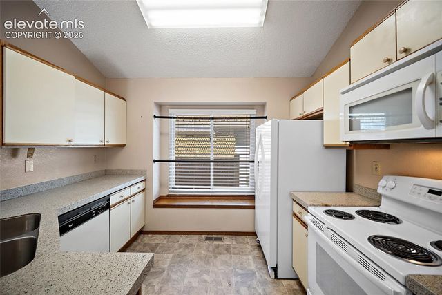 8643 Chancellor Drive, Colorado Springs, CO 80920
