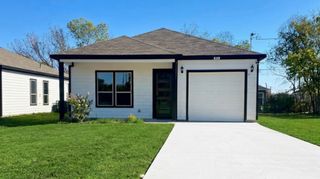 915 E 11th Avenue, Corsicana, TX 75110