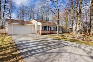 2352 Grouse Drive, Grant Twp, MI 49685