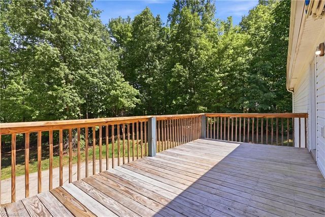 148 Pinta Court, Thomasville, NC 27360