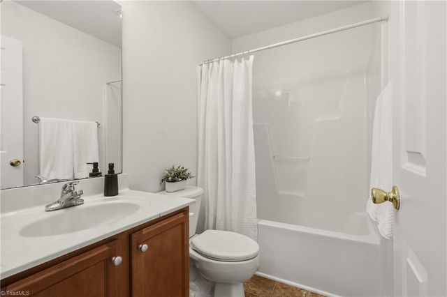 148 Pinta Court, Thomasville, NC 27360