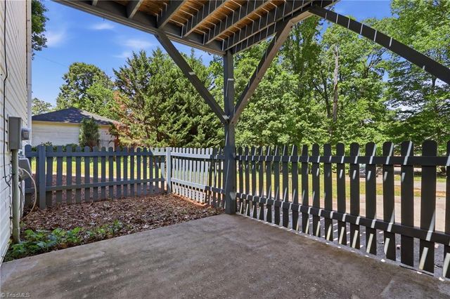 148 Pinta Court, Thomasville, NC 27360