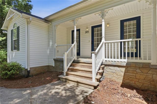 148 Pinta Court, Thomasville, NC 27360
