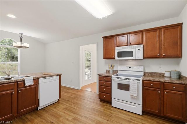 148 Pinta Court, Thomasville, NC 27360