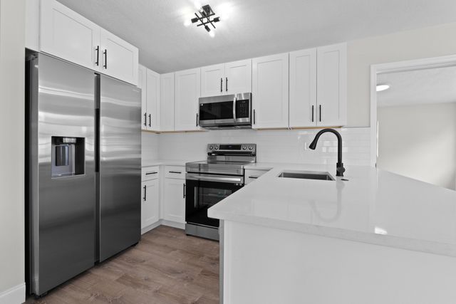 2415 Lewis, West Palm Beach, FL 33415